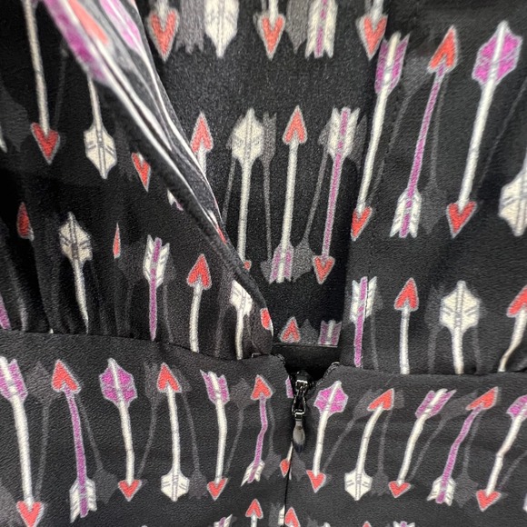 BCBG MAXAZRIA Black Arrow Print Size 6 Mini Dress Whimsigoth Skater Boho Chic - Picture 9 of 14